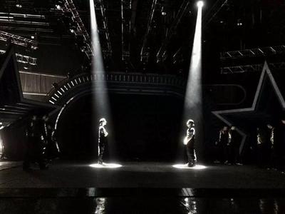舞臺魔法師梁言 以匠心打造《非凡練習(xí)生》的視覺盛宴